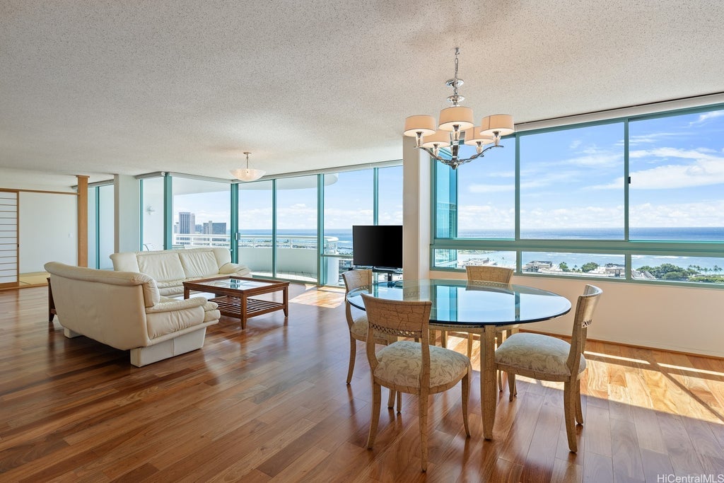 (unit #27a) 1341 Kapiolani Boulevard, Honolulu