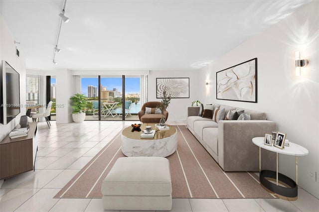 3 of 63 - 19707 Turnberry Way 14g, Aventura, FL