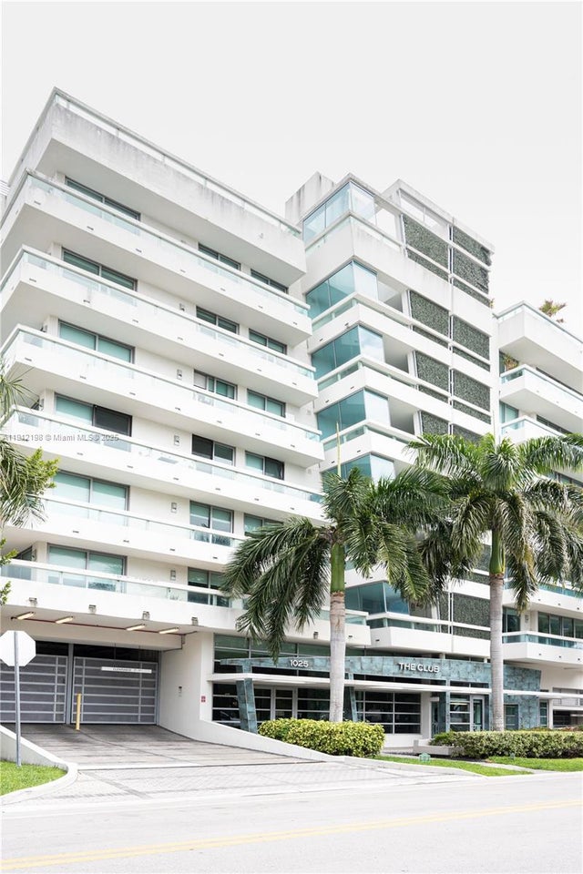 1025 92 St 701, Bay Harbor Islands