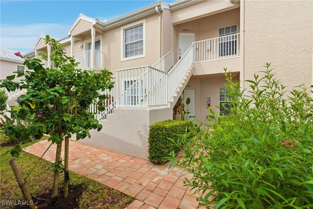 1295 Sweetwater Cv 8203, NAPLES