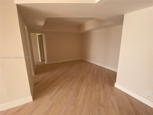 5 of 59 - 20281 E Country Club Dr 511, Aventura, FL