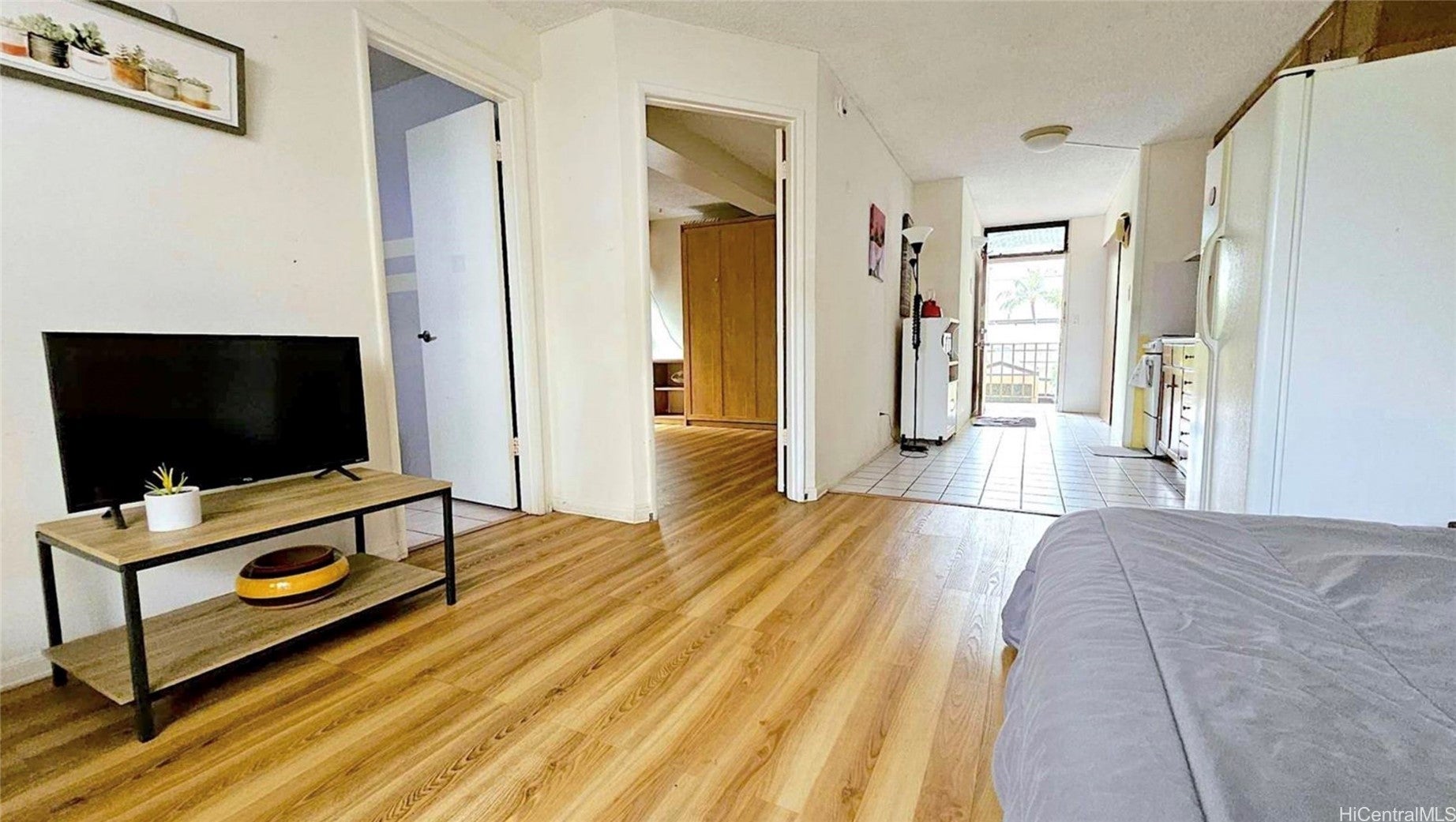 Photo of Listing #202525347