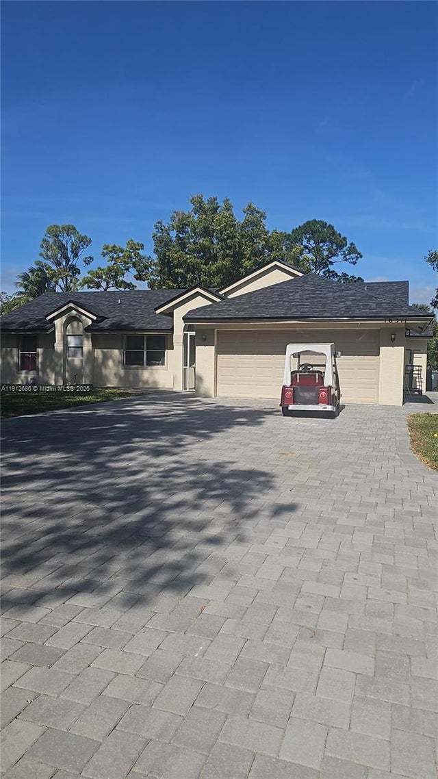 Photo of Listing #A11912686