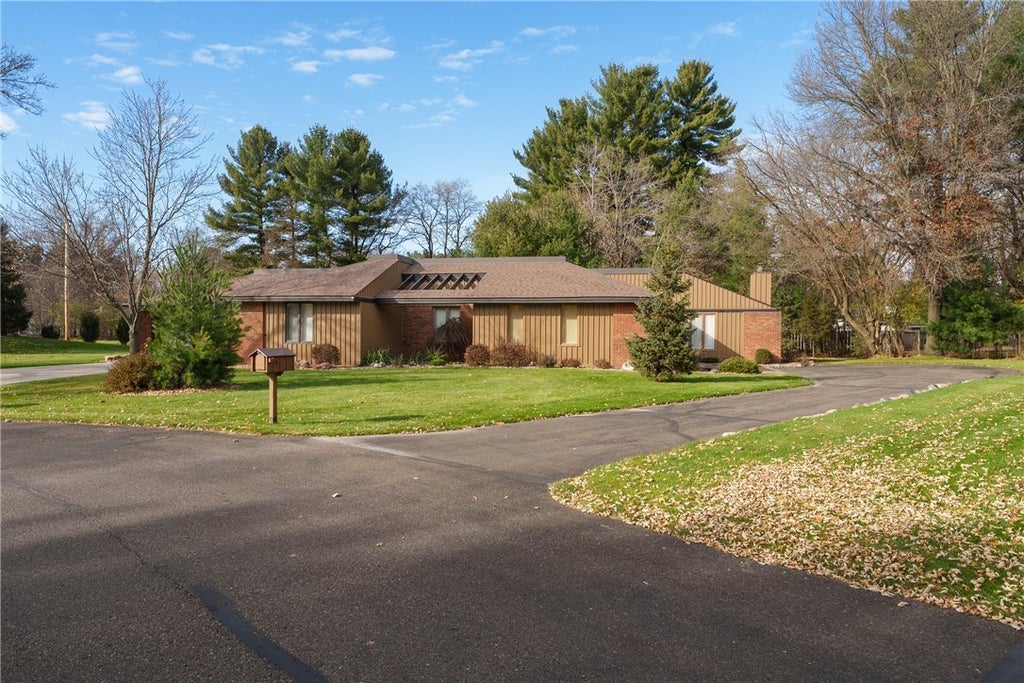 3618 Tamarack Lane, Eau Claire