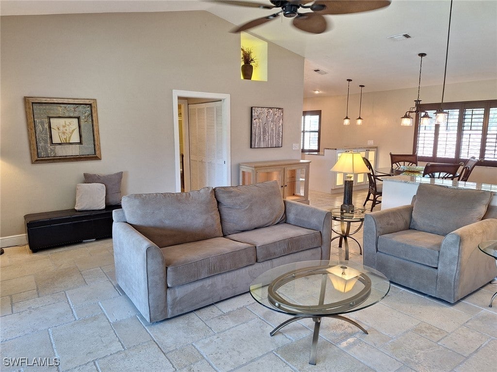 Photo of Listing #225079261