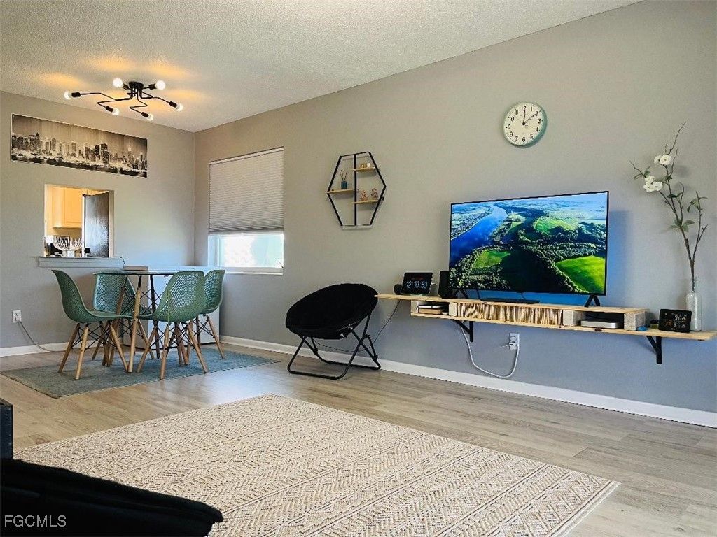 2210 Croton Ct, LEHIGH ACRES