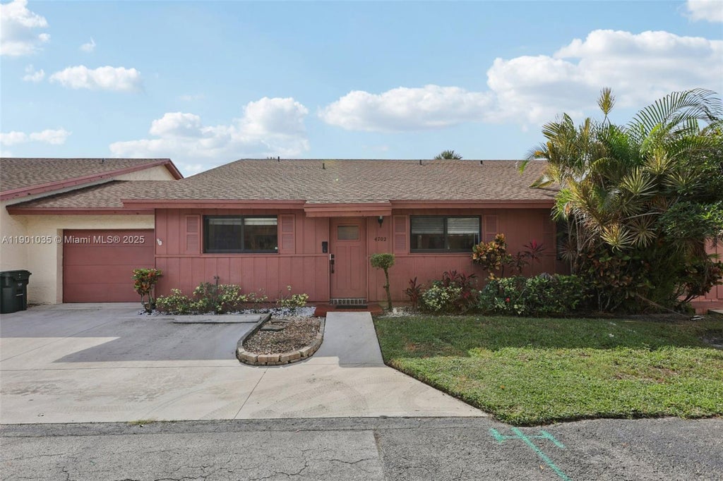 4702 Satinwood Trl, Coconut Creek