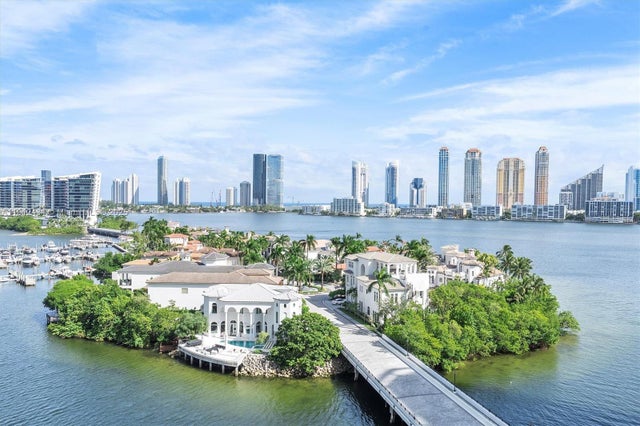 6000 Island Blvd 1007, Aventura