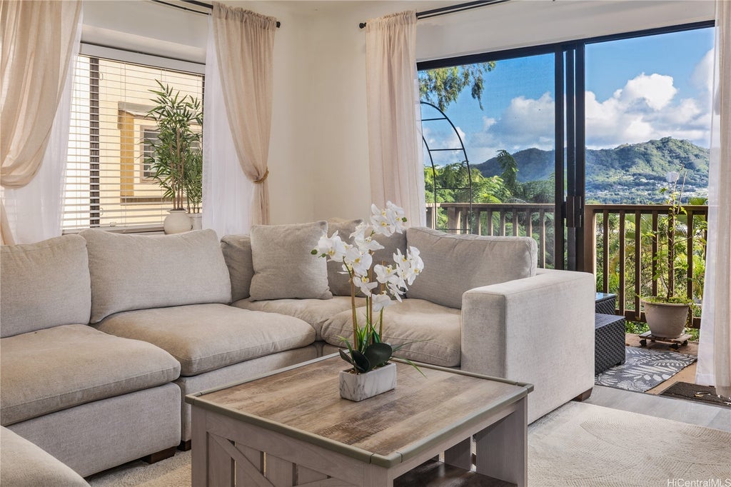 (unit #1911) 46-033 Aliianela Place, Kaneohe