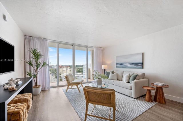 2 of 22 - 10350 W Bay Harbor Dr 10k, Bay Harbor Islands, FL