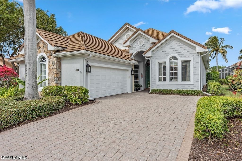 8469 Mallards Way, Naples