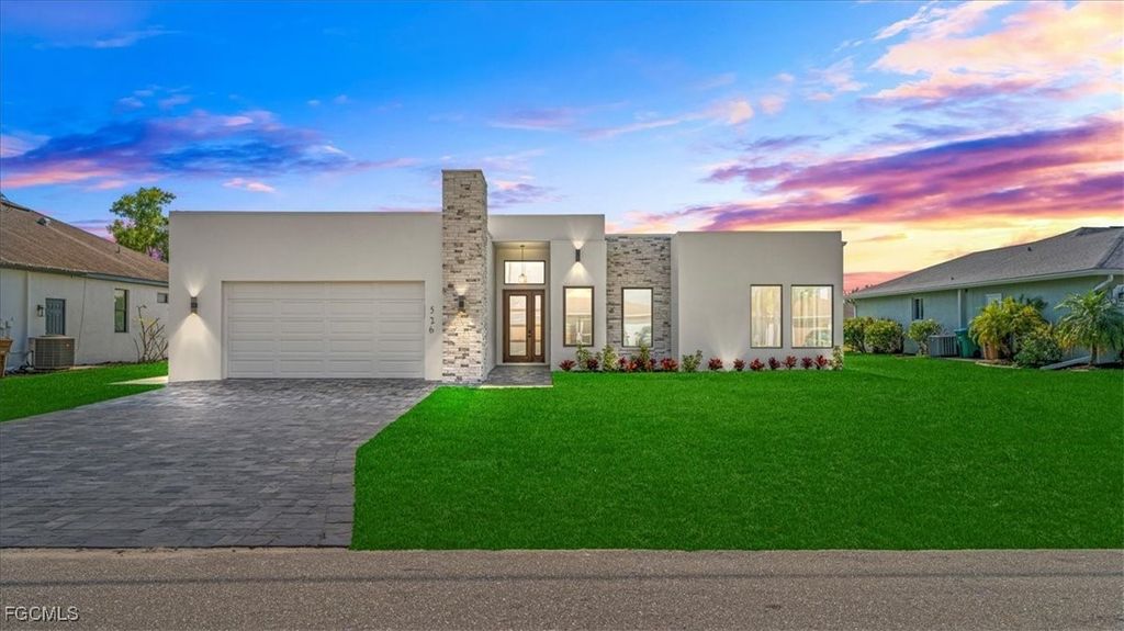 526 Se 4th St, Cape Coral