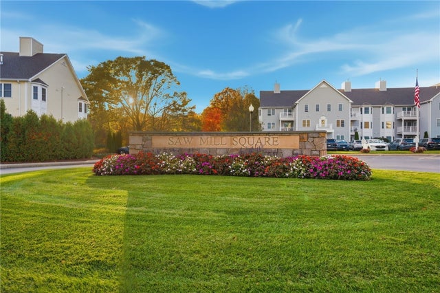 40 Saw Mill Dr # 204, North Kingstown