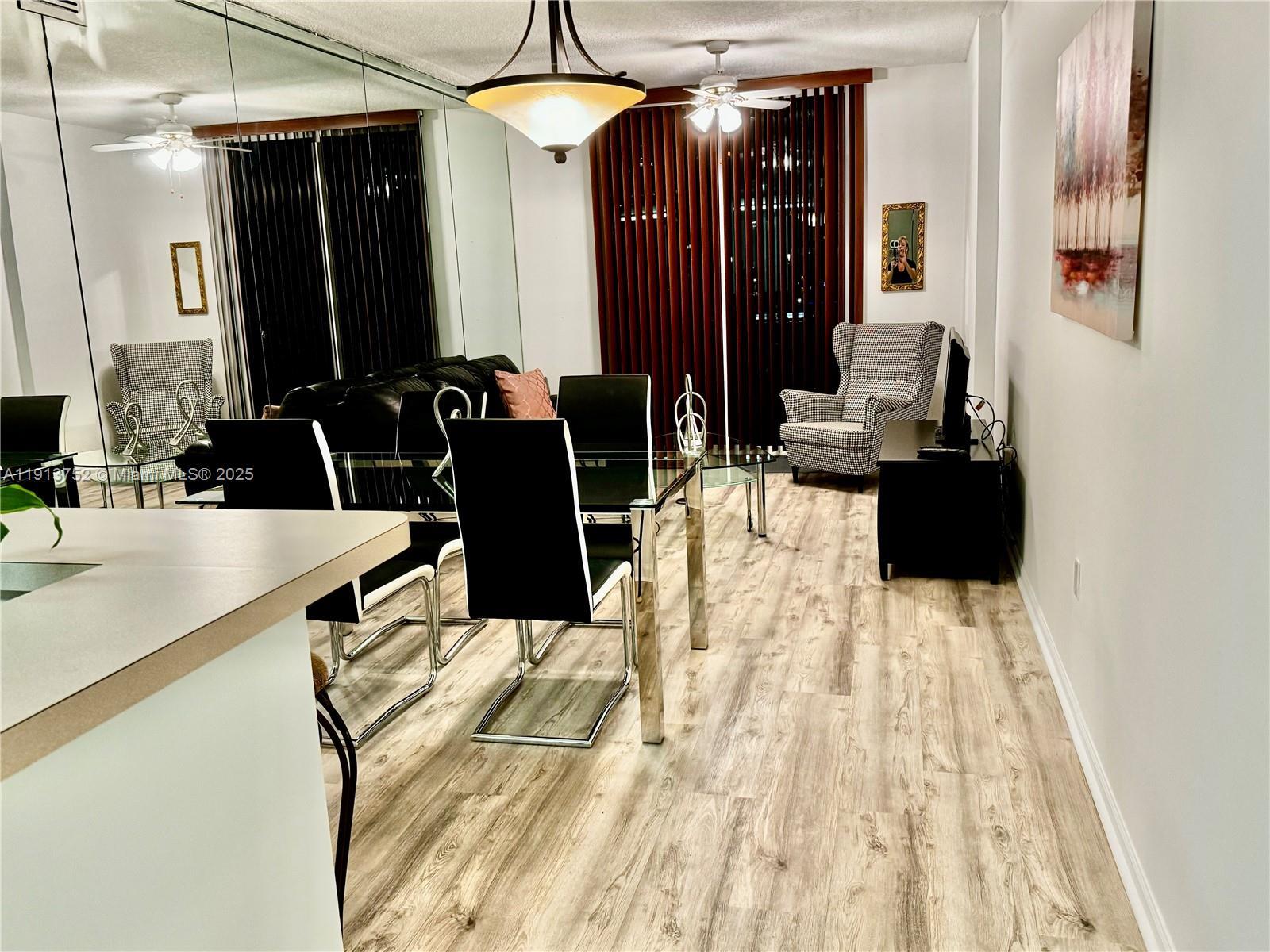 Photo of Listing #A11913752