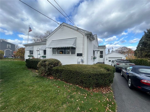 78 Kaufman Rd, Tiverton