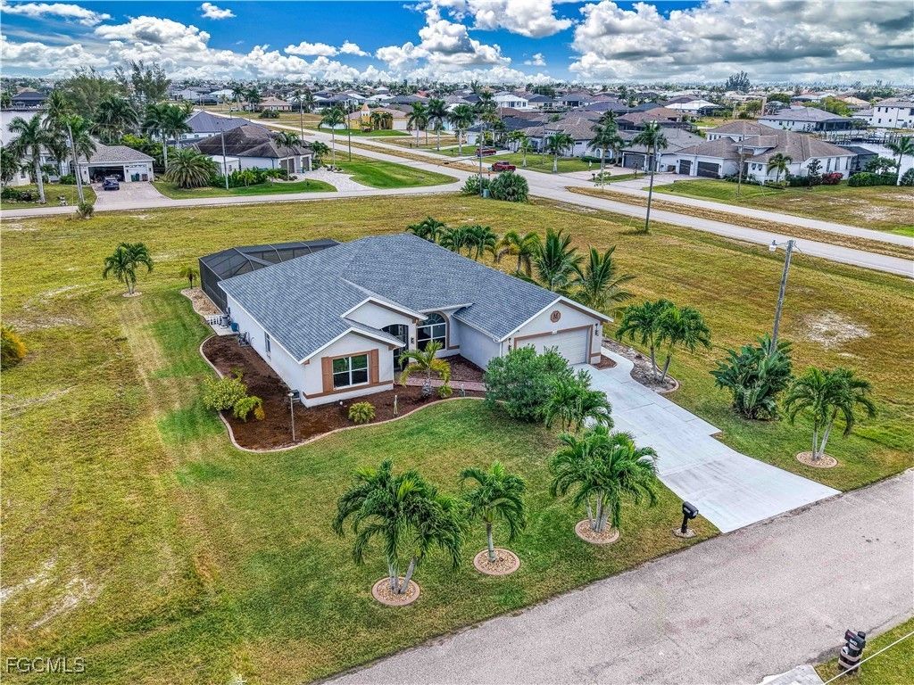 1605 Nw 43rd Ave, Cape Coral