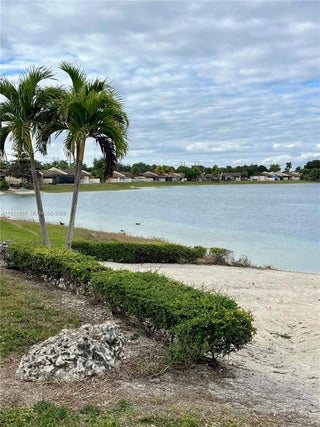 Photo of Listing #A11911010