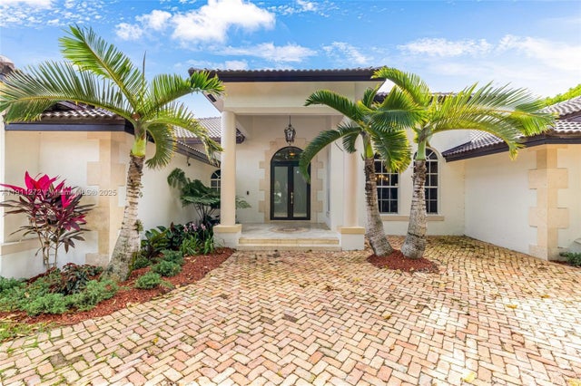 3 of 40 - 7250 Sw 99th St, Pinecrest, FL