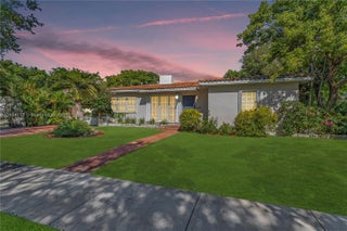 Photo of Listing #A11908713