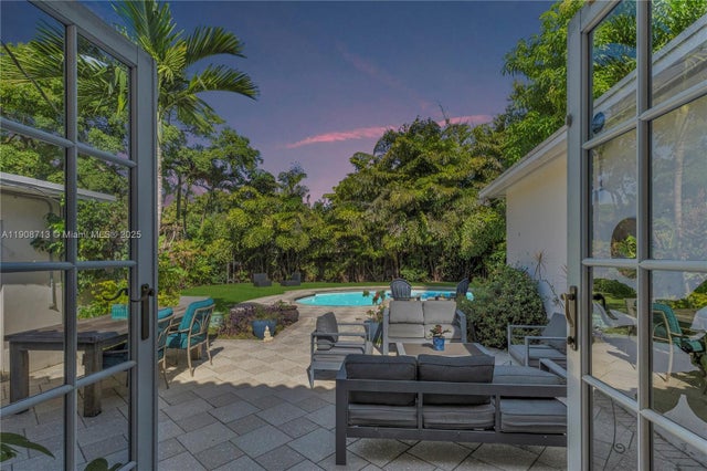 4 of 18 - 1875 Alamanda Dr, North Miami, FL