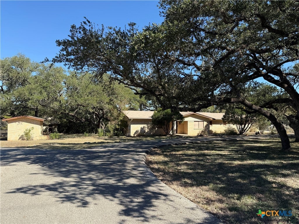 3290 River Oaks Drive, New Braunfels