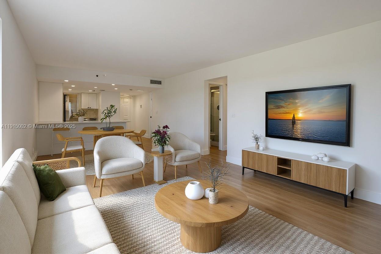 Photo of Listing #A11915002