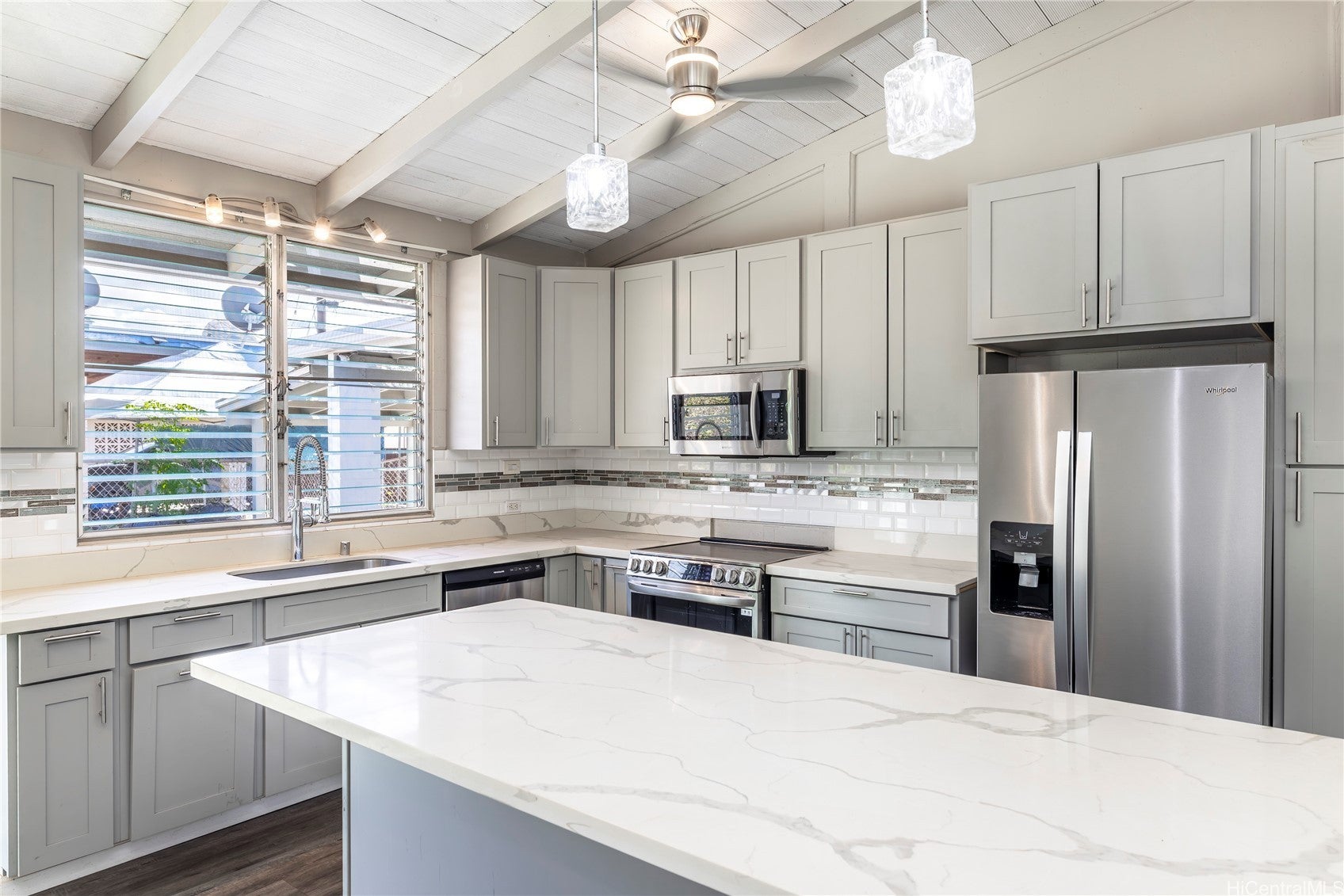 Photo of Listing #202525595