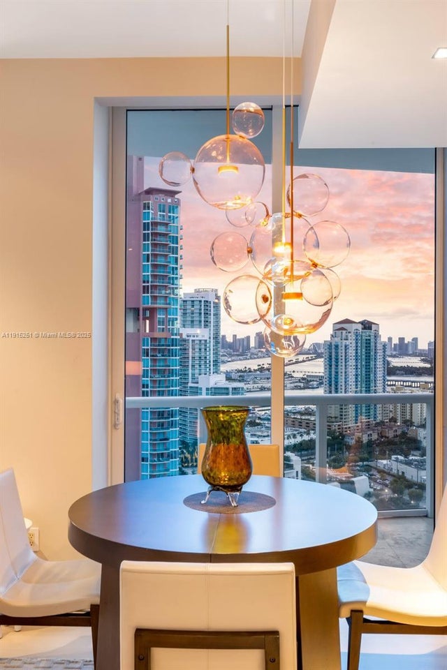 4 of 25 - 50 S Pointe Dr 2703, Miami Beach, FL