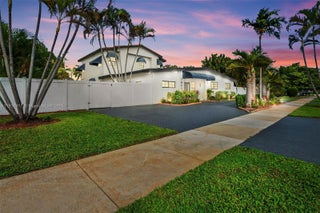 Photo of Listing #A11912917