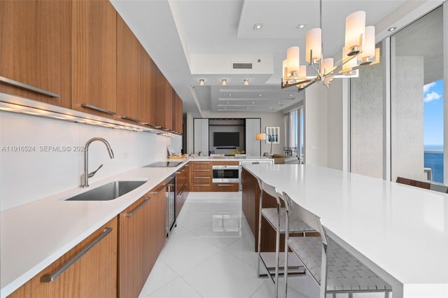 5 of 41 - 16001 Collins Ave 4001, Sunny Isles Beach, FL