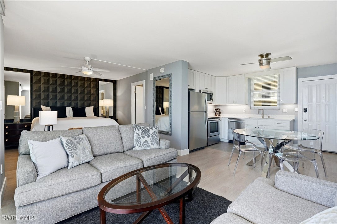 Photo of Listing #225075462