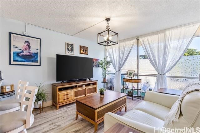 (unit #401) 98-450 Koauka Loop, Aiea