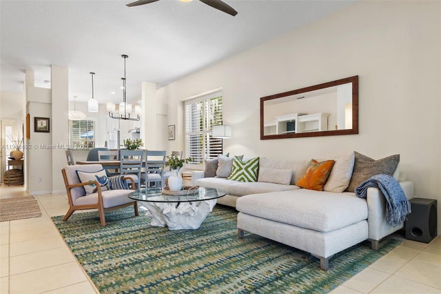 Photo of Listing #A11916692