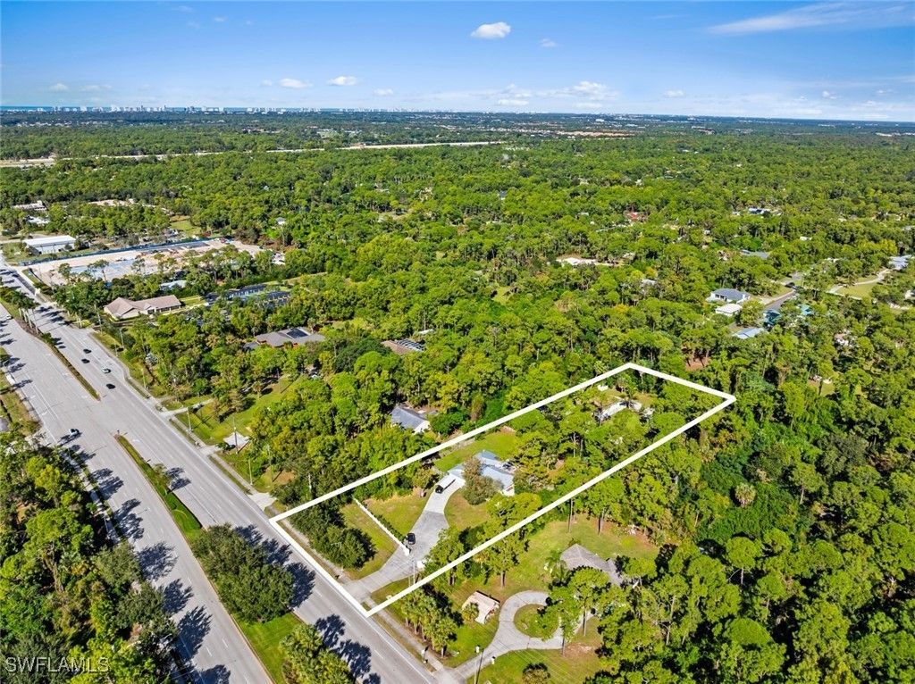 5731 Golden Gate Pkwy, Naples