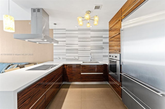 5 of 38 - 1100 Biscayne Blvd 4502, Miami, FL