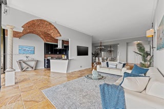 Photo of Listing #A11917440