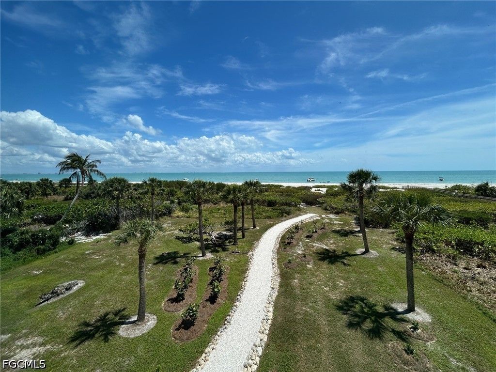 497 E Gulf Dr 4, Sanibel
