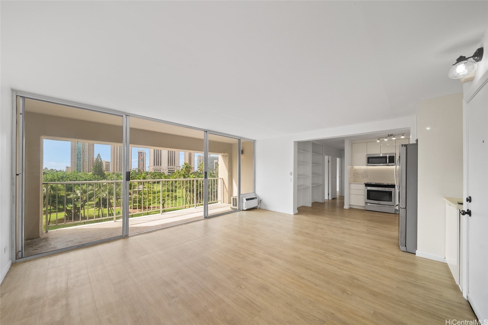 Photo of Listing #202525817