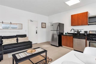 Photo of Listing #A11917874