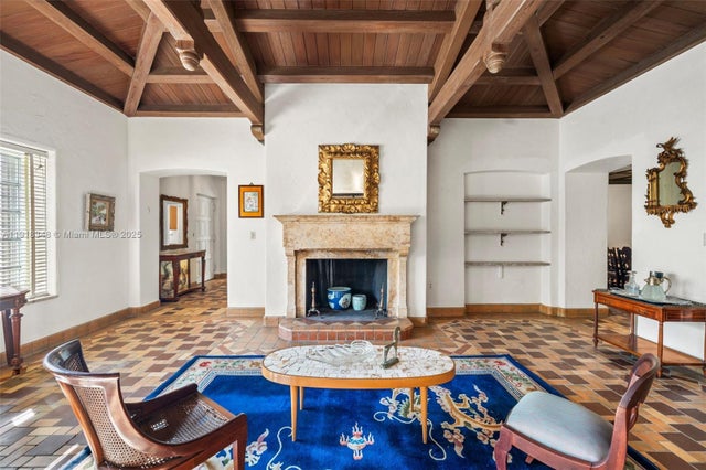 3586 Flamingo Dr, Miami Beach