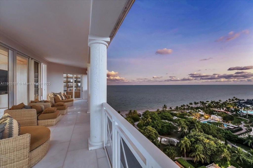 430 Grand Bay Dr Ph-1an, Key Biscayne