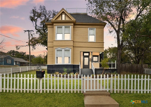 404 E 9th Avenue, Belton