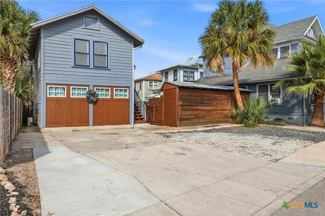 135 Adams Street 4, San Antonio