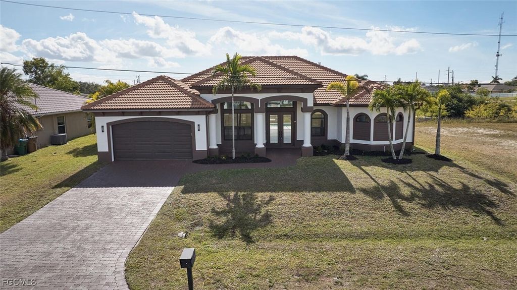 1906 Sw 30th Ter, Cape Coral