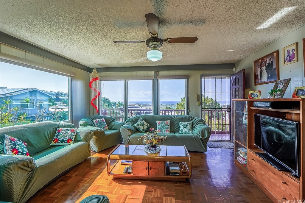 92-691 Wainohia Way, Kapolei