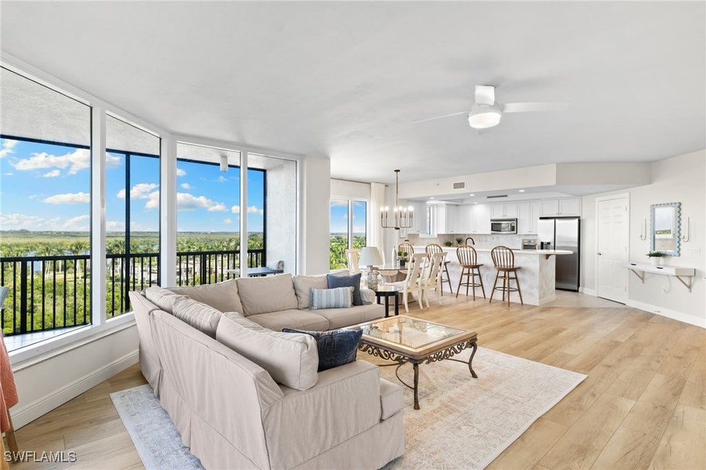 1065 Borghese Ln 706, Naples