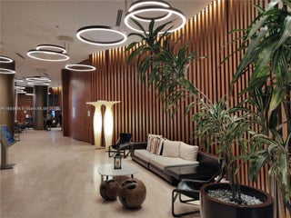 Photo of Listing #A11921978