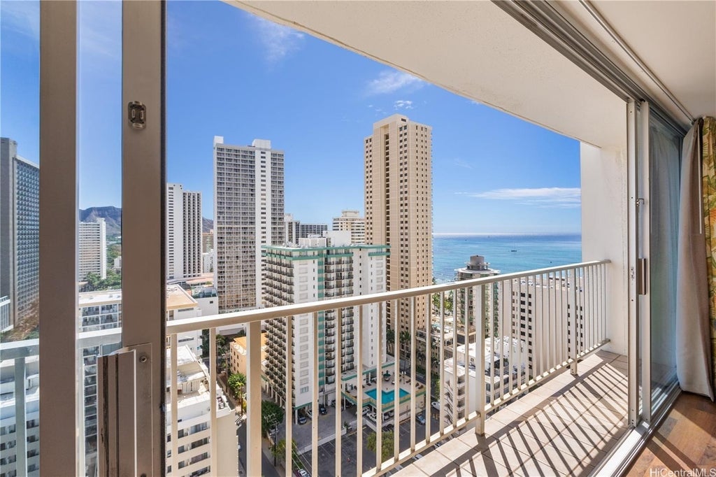 (unit #2301) 2427 Kuhio Avenue, Honolulu
