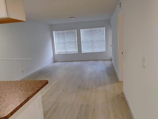 Photo of Listing #A11921969