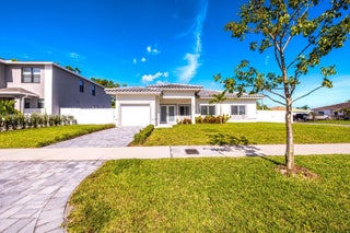 Photo of Listing #A11917425